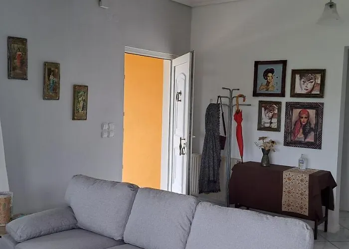 Hill View 4